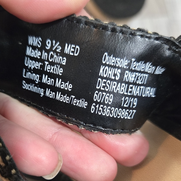 Sonoma Black and Tan Wedges Sz 9.5 - Picture 4 of 9